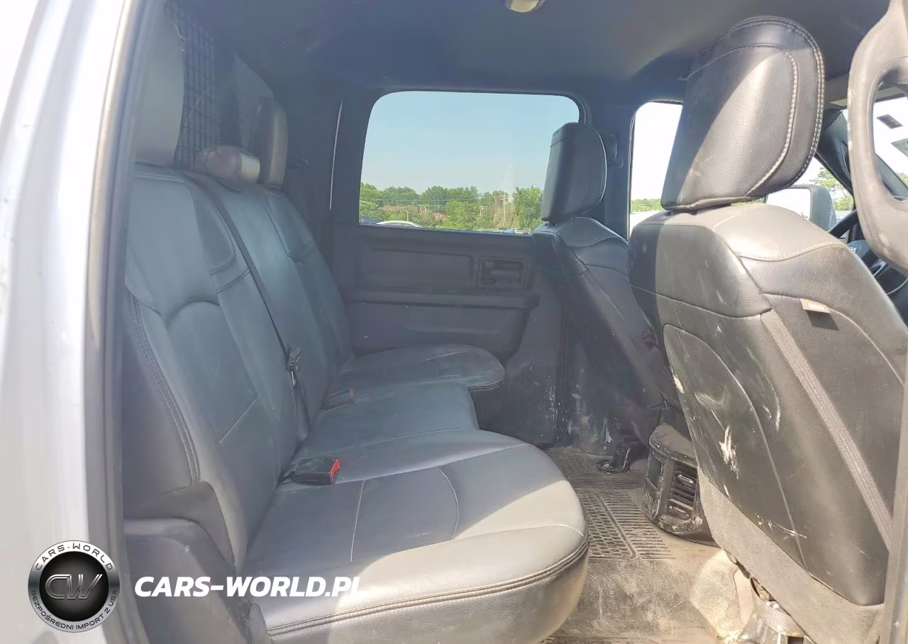 2023 Ram 2500 Tradesman VIN:3C6UR5CJ6PG631549 - 10