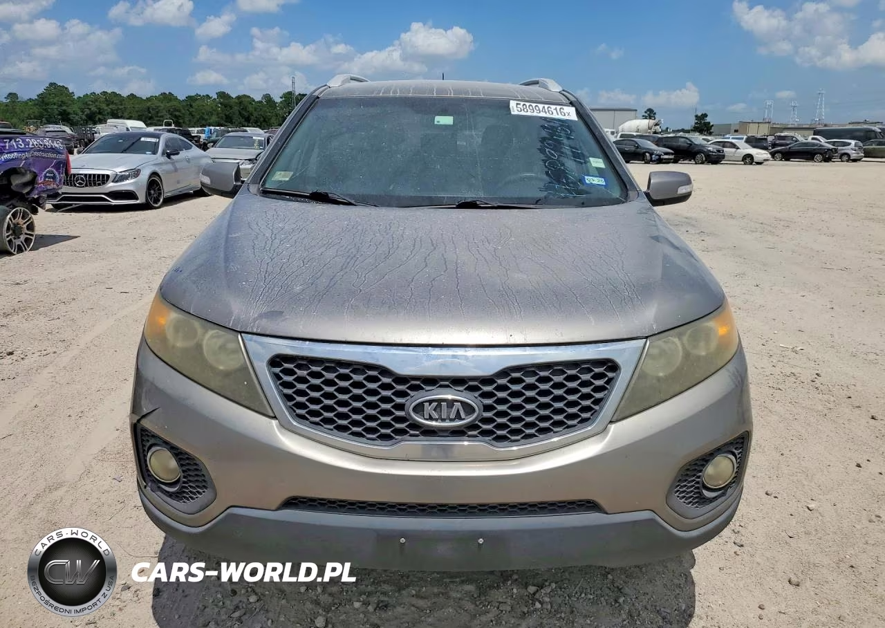 2011 Kia Sorento Lx VIN:5XYKT3A18BG043586 - 5