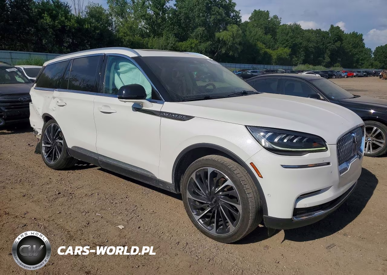 2023 Lincoln Aviator Reserve VIN:5LM5J7XC4PGL30357 - 4