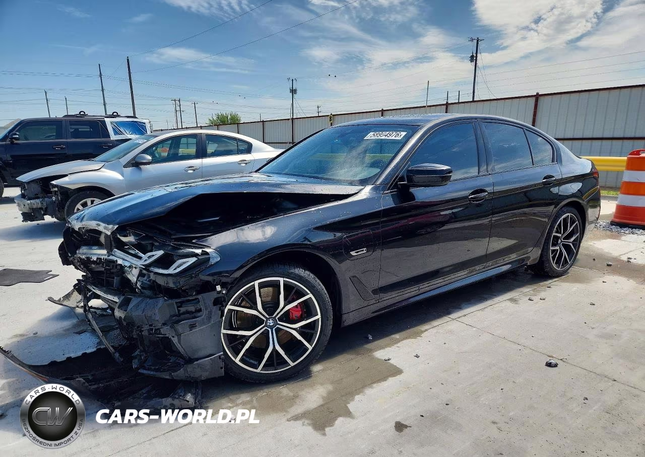 2022 BMW 530Xe – zdjęcie 1 z 12