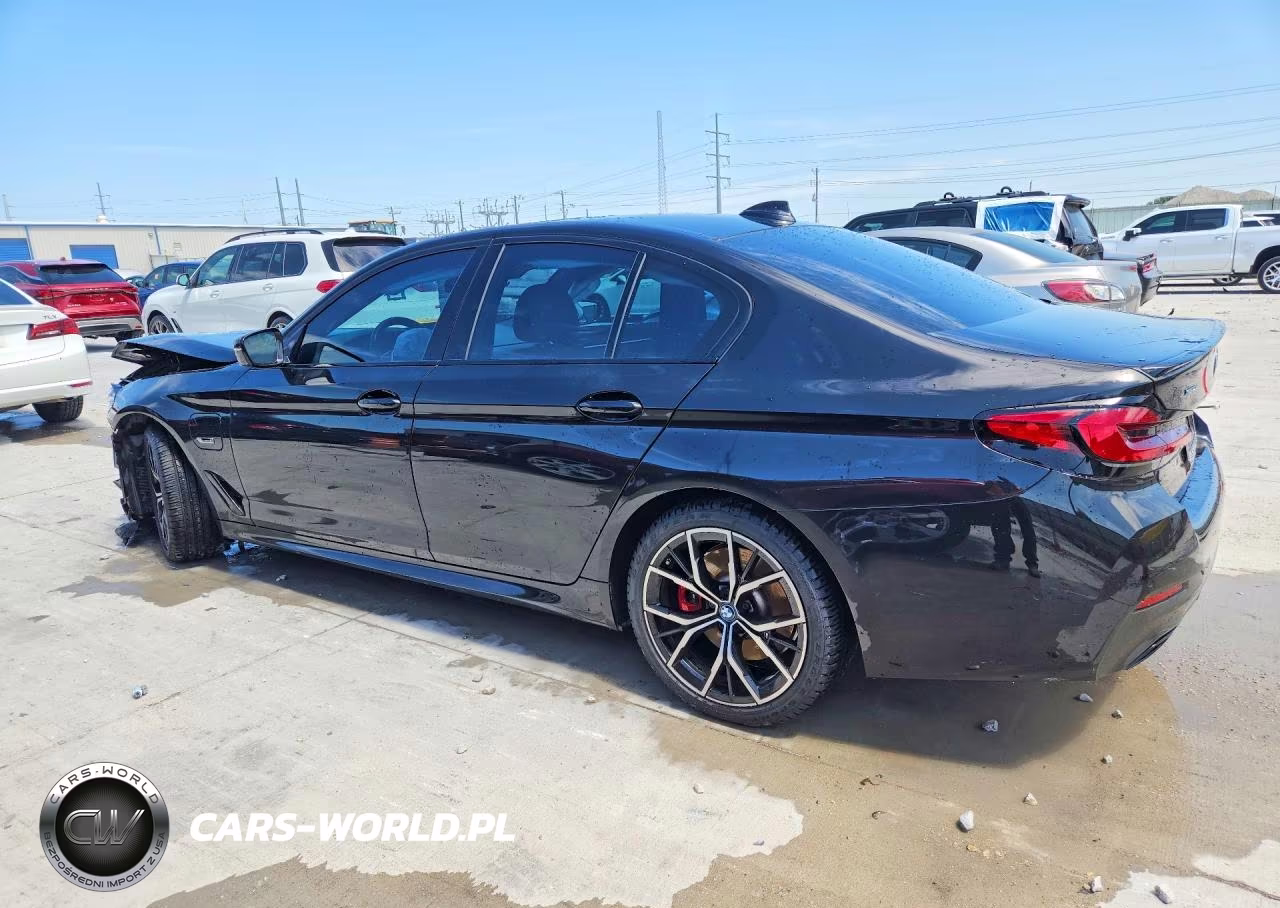 2022 BMW 530Xe VIN:WBA33AG08NCK77093 - 2