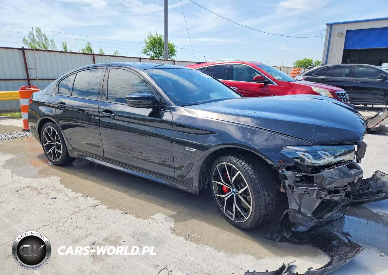 2022 BMW 530Xe VIN:WBA33AG08NCK77093 - 4