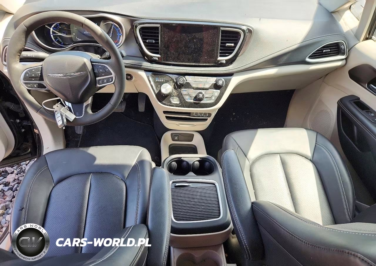 2024 Chrysler Pacifica Hybrid Select VIN:2C4RC1S74RR150064 - 8