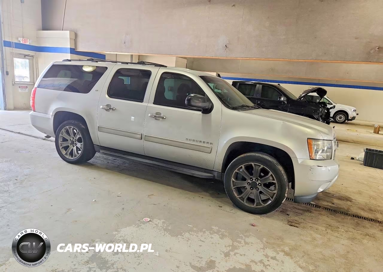 2013 Chevrolet Suburban K1500 Lt VIN:1GNSKJE7XDR134974 - 4