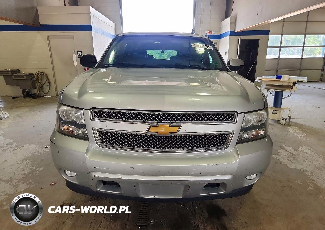 2013 Chevrolet Suburban K1500 Lt VIN:1GNSKJE7XDR134974 - 5