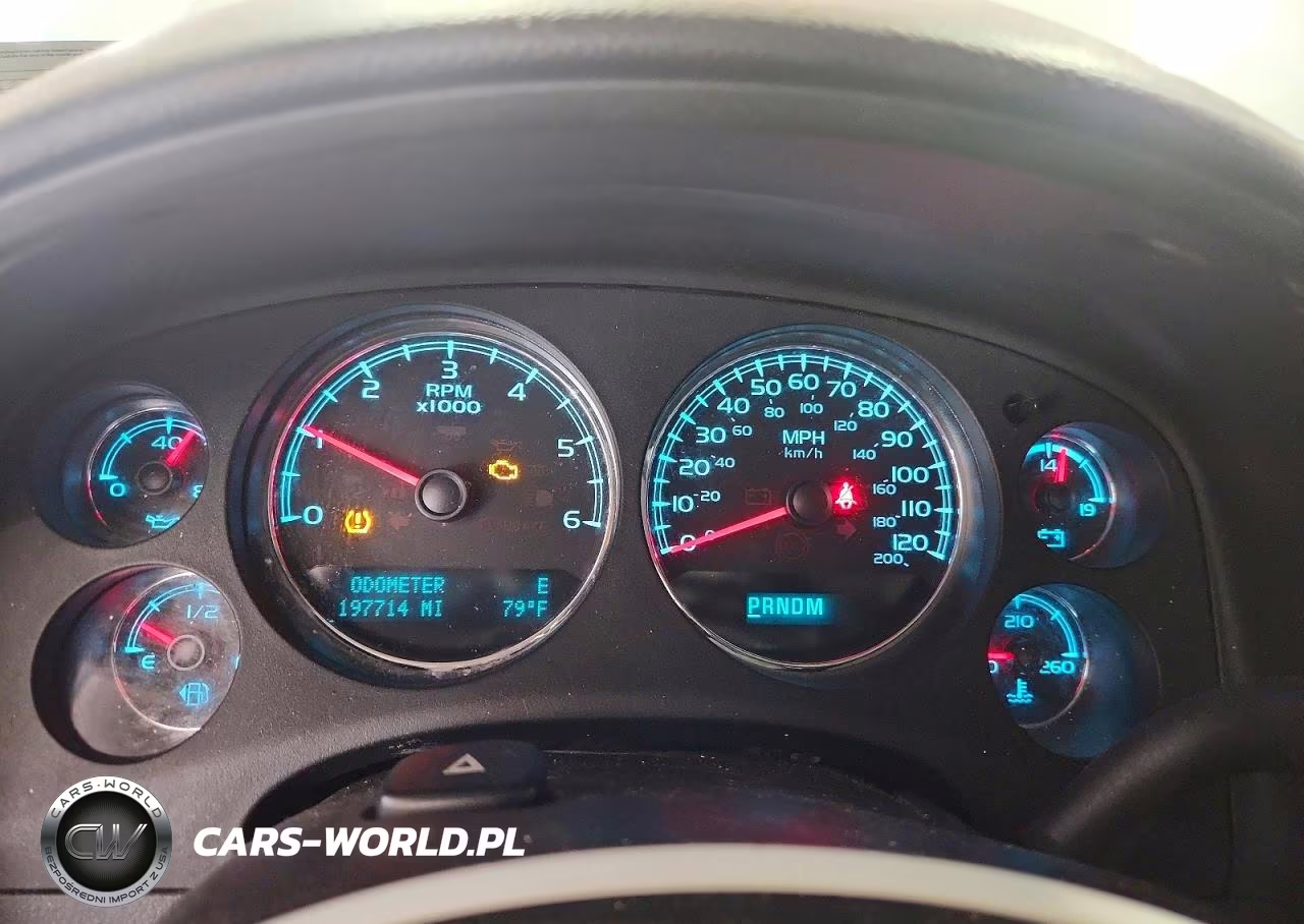 2013 Chevrolet Suburban K1500 Lt VIN:1GNSKJE7XDR134974 - 9
