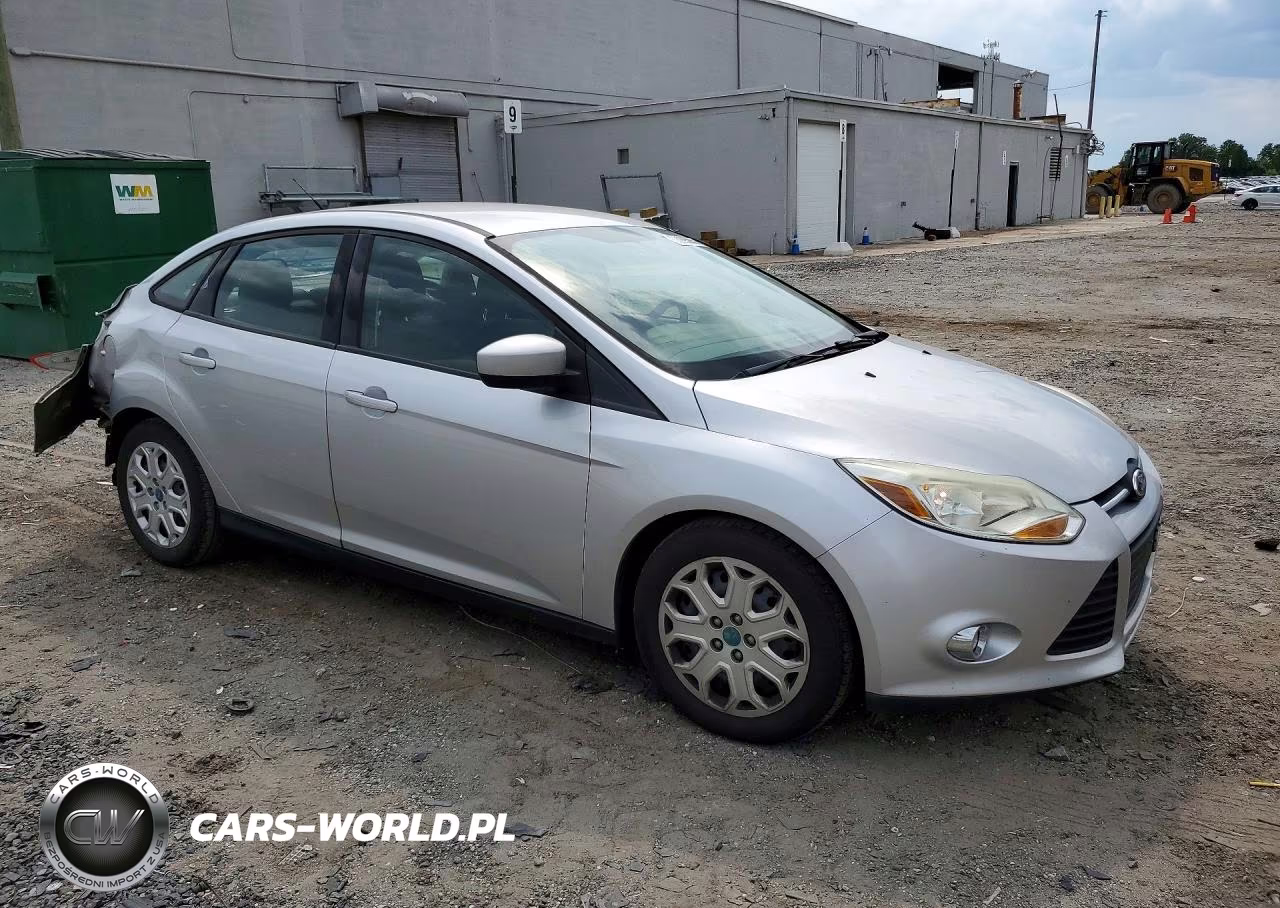 2012 Ford Focus Se VIN:1FAHP3F28CL217331 - 4