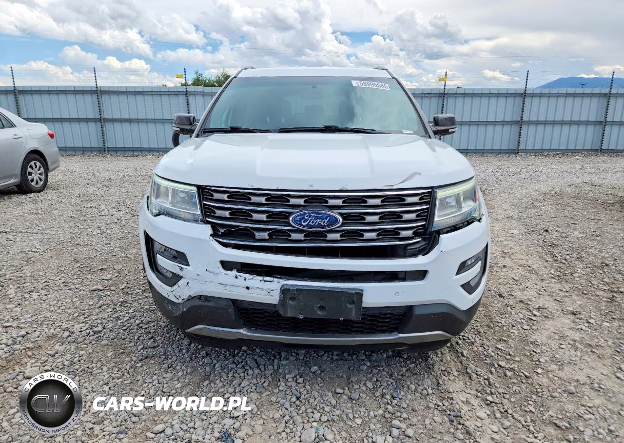 2017 Ford Explorer Xlt VIN:1FM5K7D84HGA88557 - 5