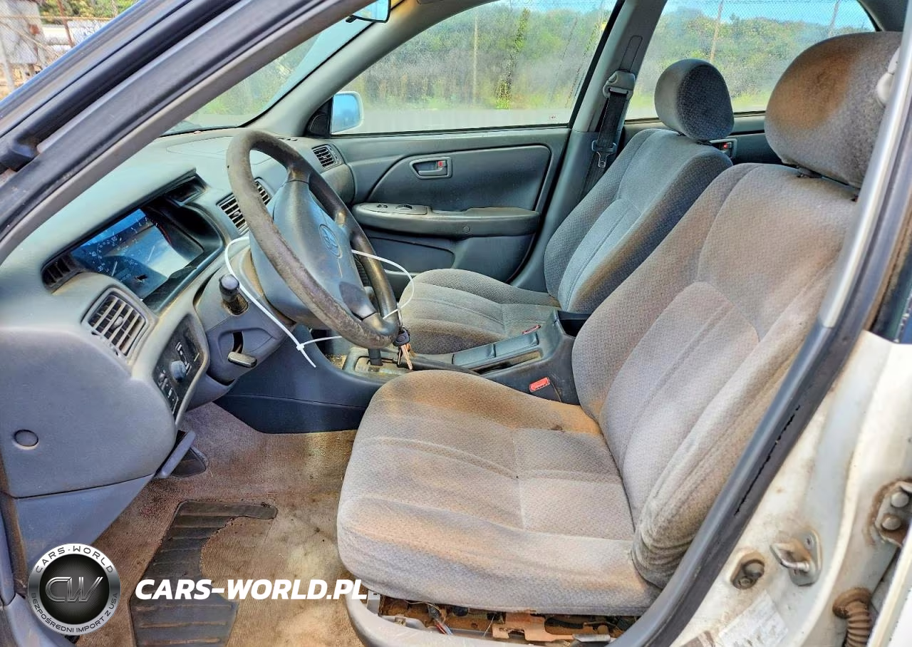2001 Toyota Camry Ce VIN:JT2BG22KX10578440 - 7