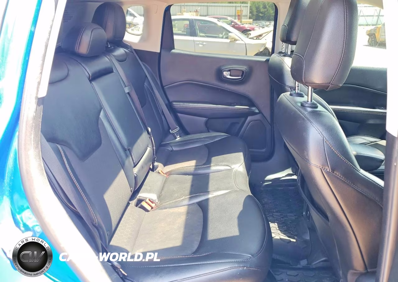2020 Jeep Compass Latitude VIN:3C4NJDBB7LT251582 - 11
