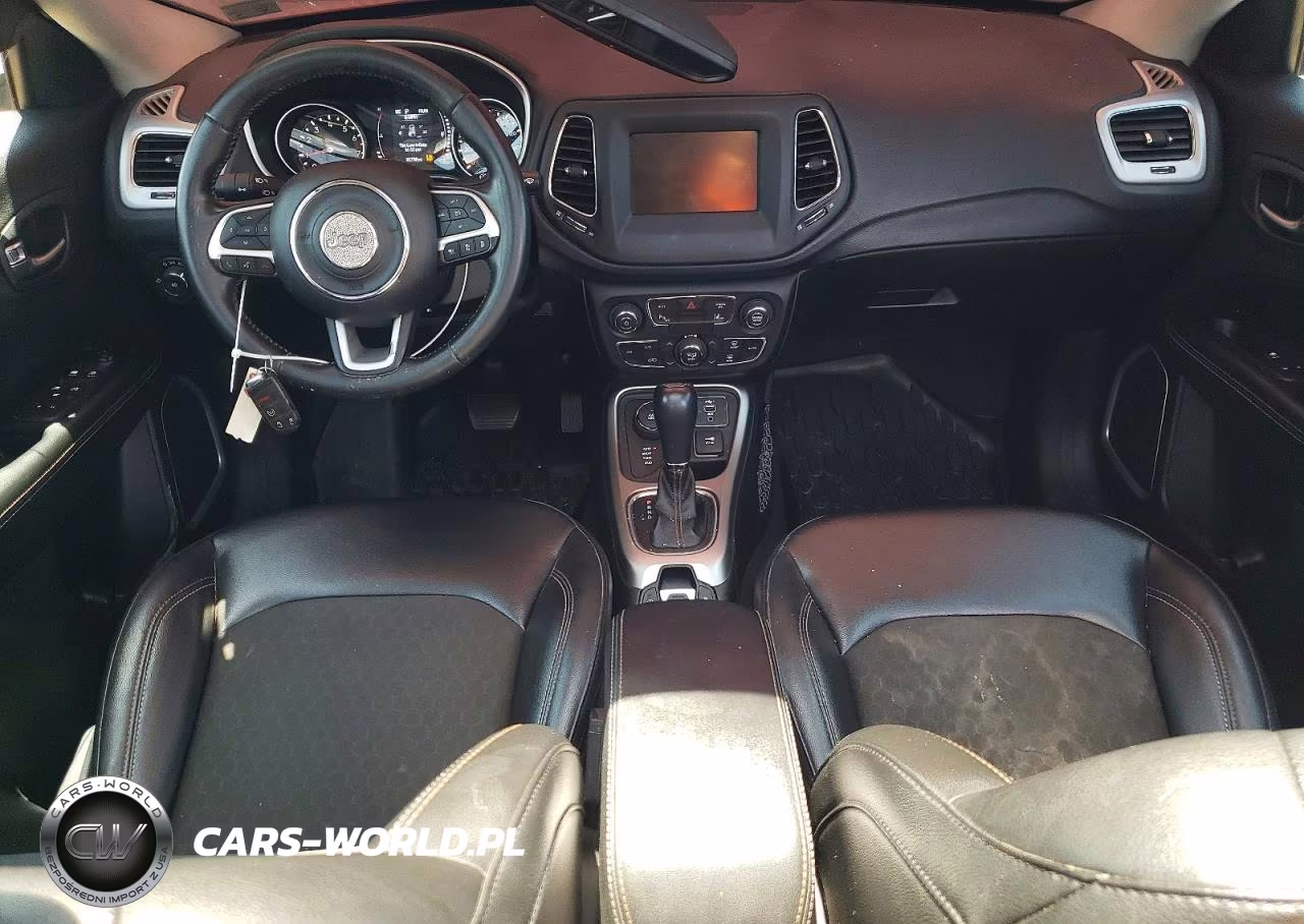 2020 Jeep Compass Latitude VIN:3C4NJDBB7LT251582 - 8