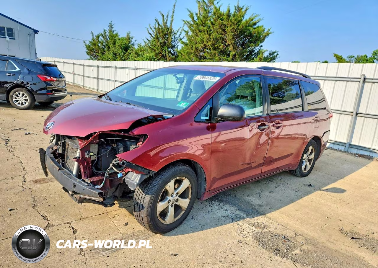 2013 Toyota Sienna Le