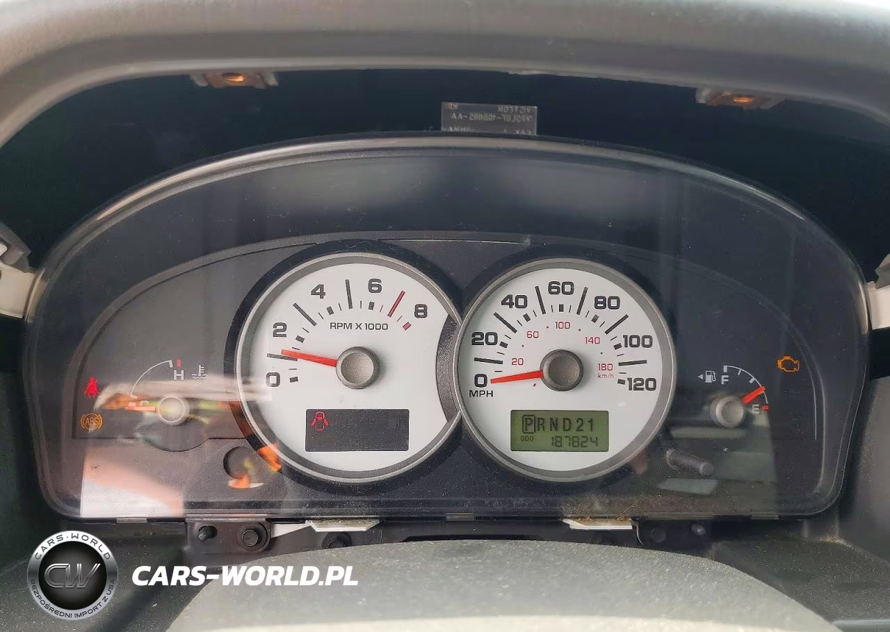 2005 Ford Escape Xlt VIN:1FMYU031X5DA15824 - 9