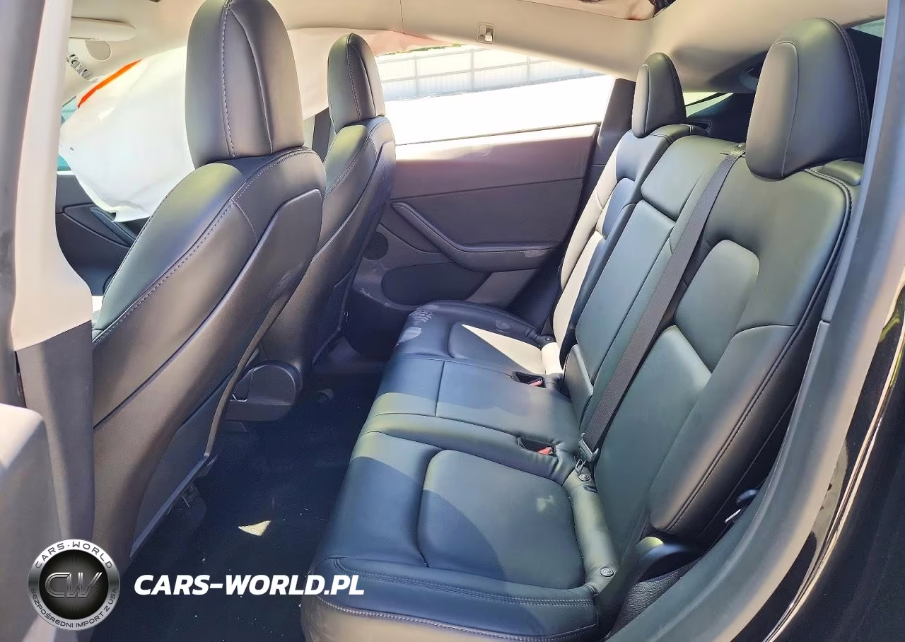 2020 Tesla Model Y VIN:5YJYGDEF1LF012120 - 10