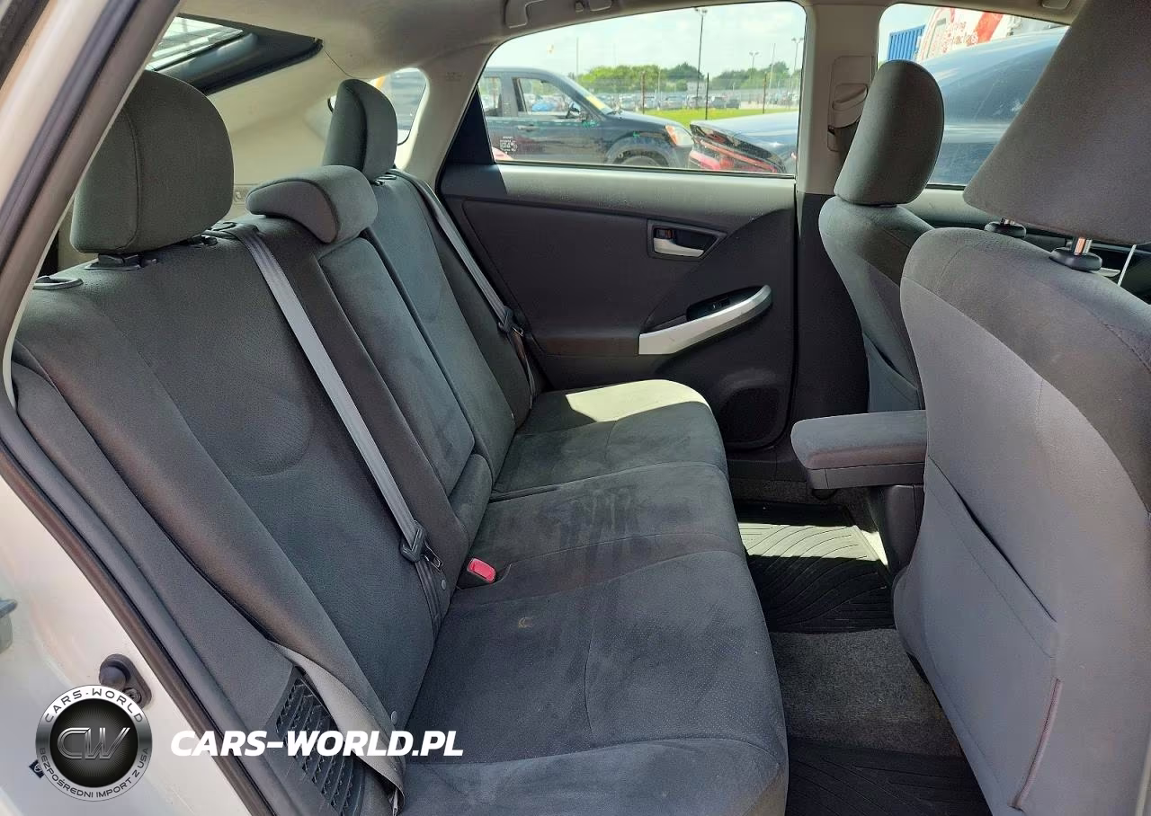 2011 Toyota Prius Two VIN:JTDKN3DU1B5342622 - 10