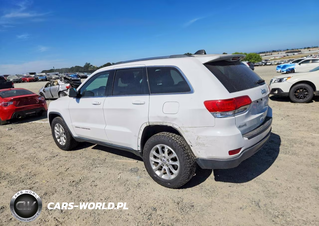 2015 Jeep Grand Cherokee Laredo VIN:1C4RJFAG2FC807601 - 2