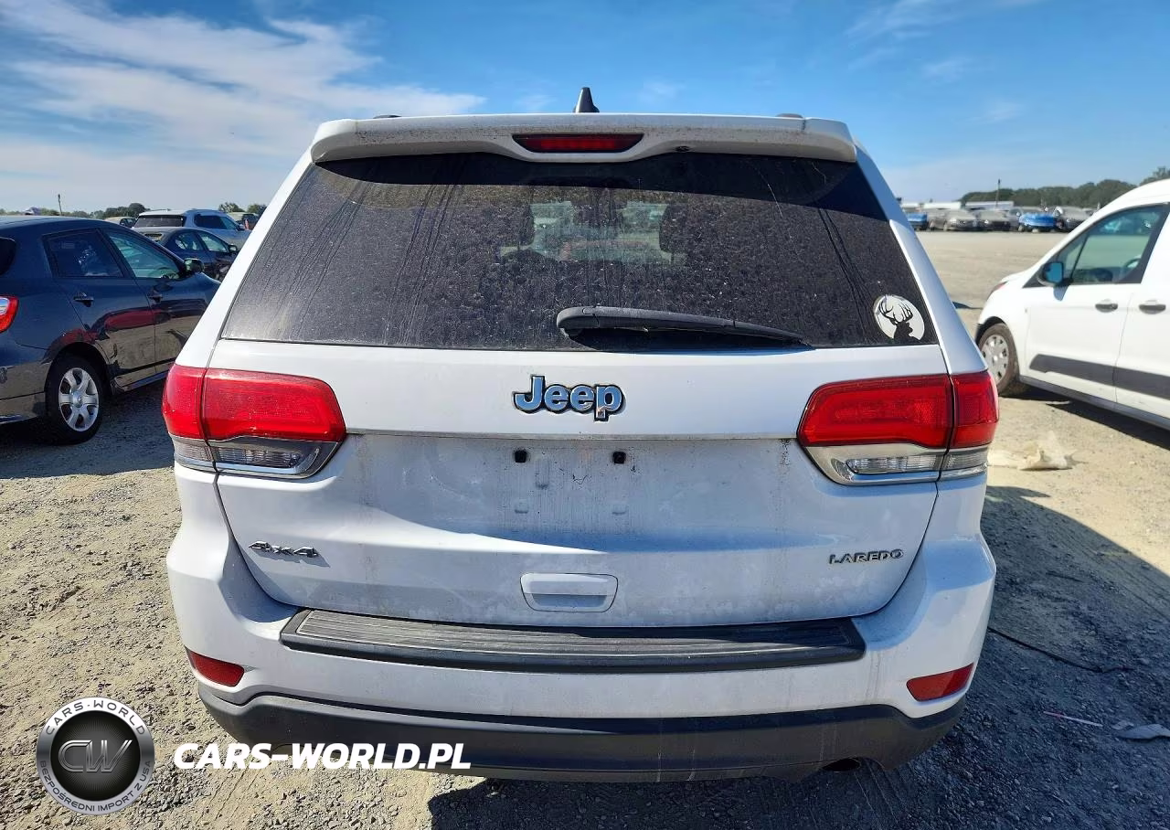 2015 Jeep Grand Cherokee Laredo VIN:1C4RJFAG2FC807601 - 6