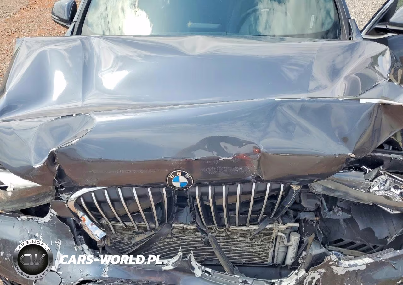 2018 BMW X1 xDrive28I VIN:WBXHT3C39J5K22934 - 12