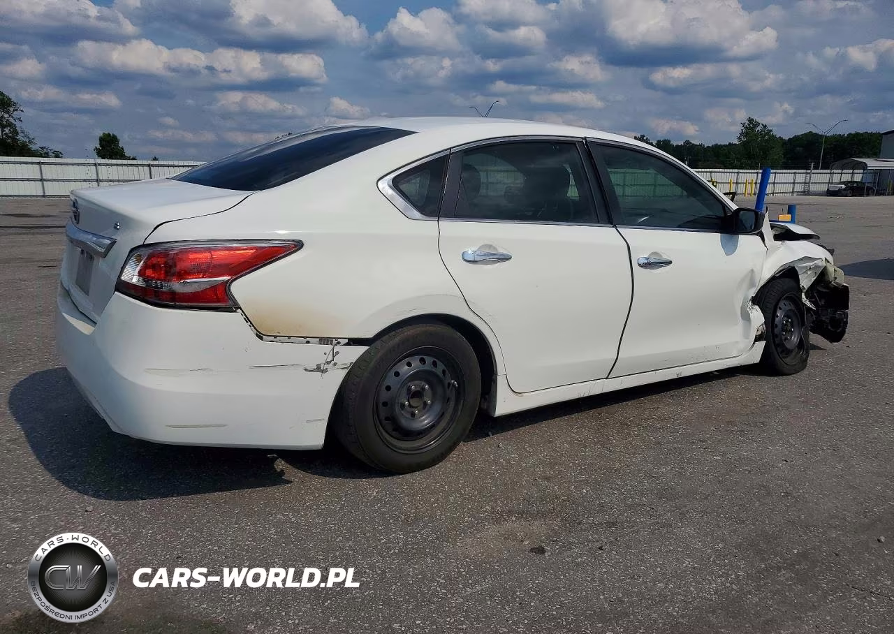 2015 Nissan Altima VIN:1N4AL3APXFC296702 - 3