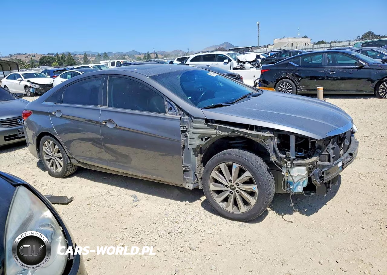 2014 Hyundai Sonata Limited VIN:5NPEC4AC4EH814224 - 4
