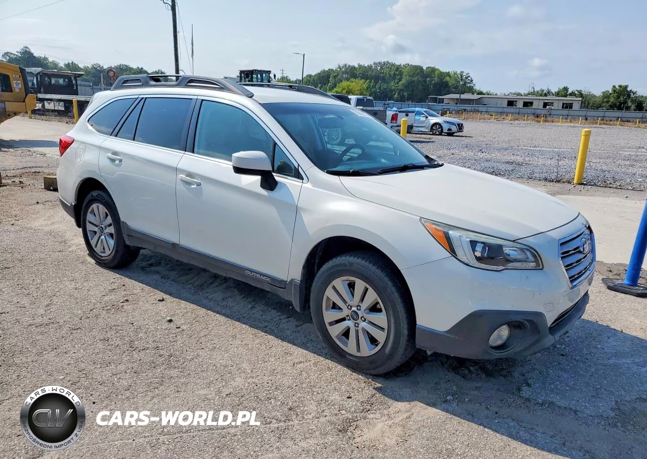 2015 Subaru Outback 2.5I Premium VIN:4S4BSBCCXF3248313 - 4