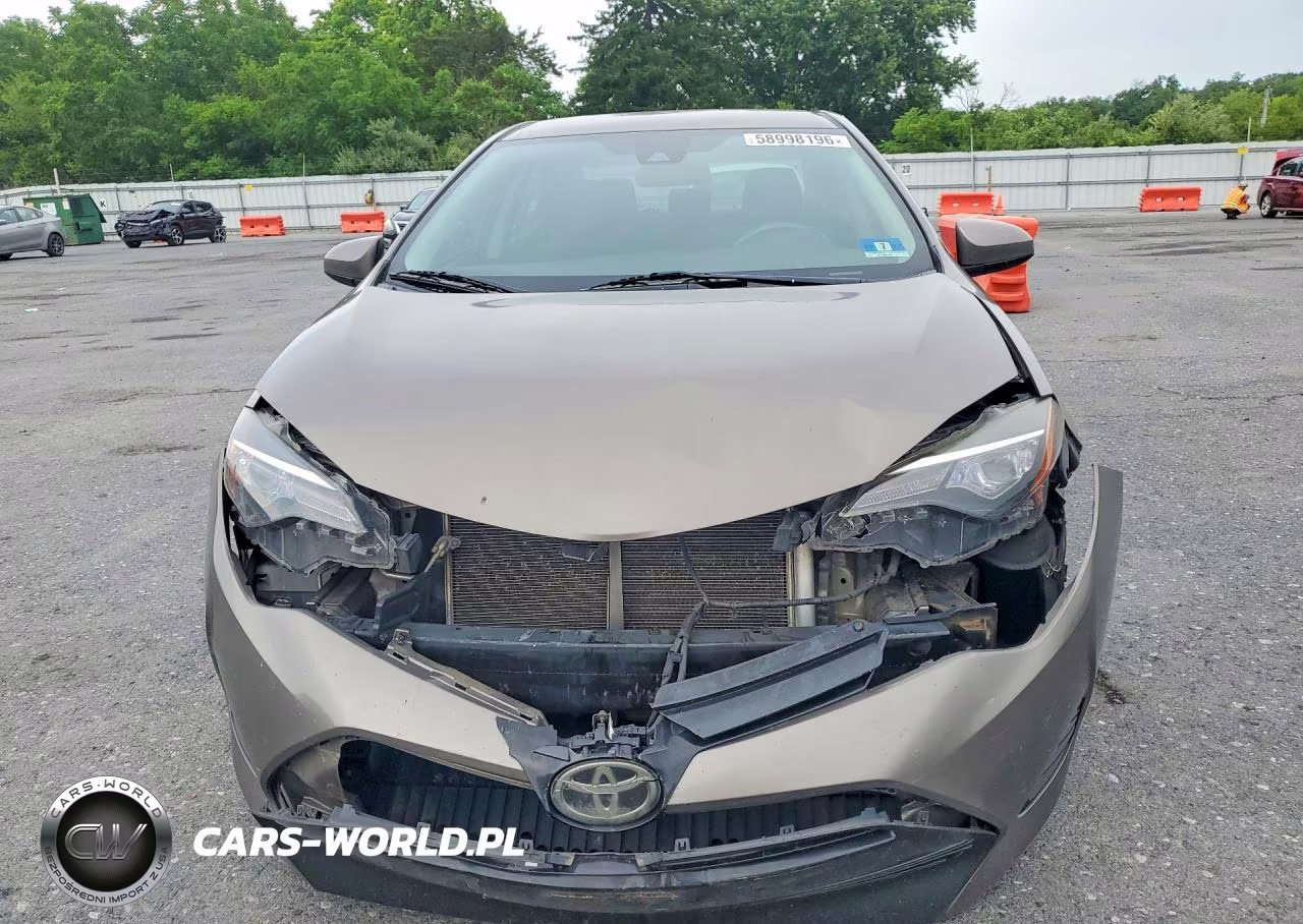 2017 Toyota Corolla Le VIN:2T1BURHE9HC855699 - 5