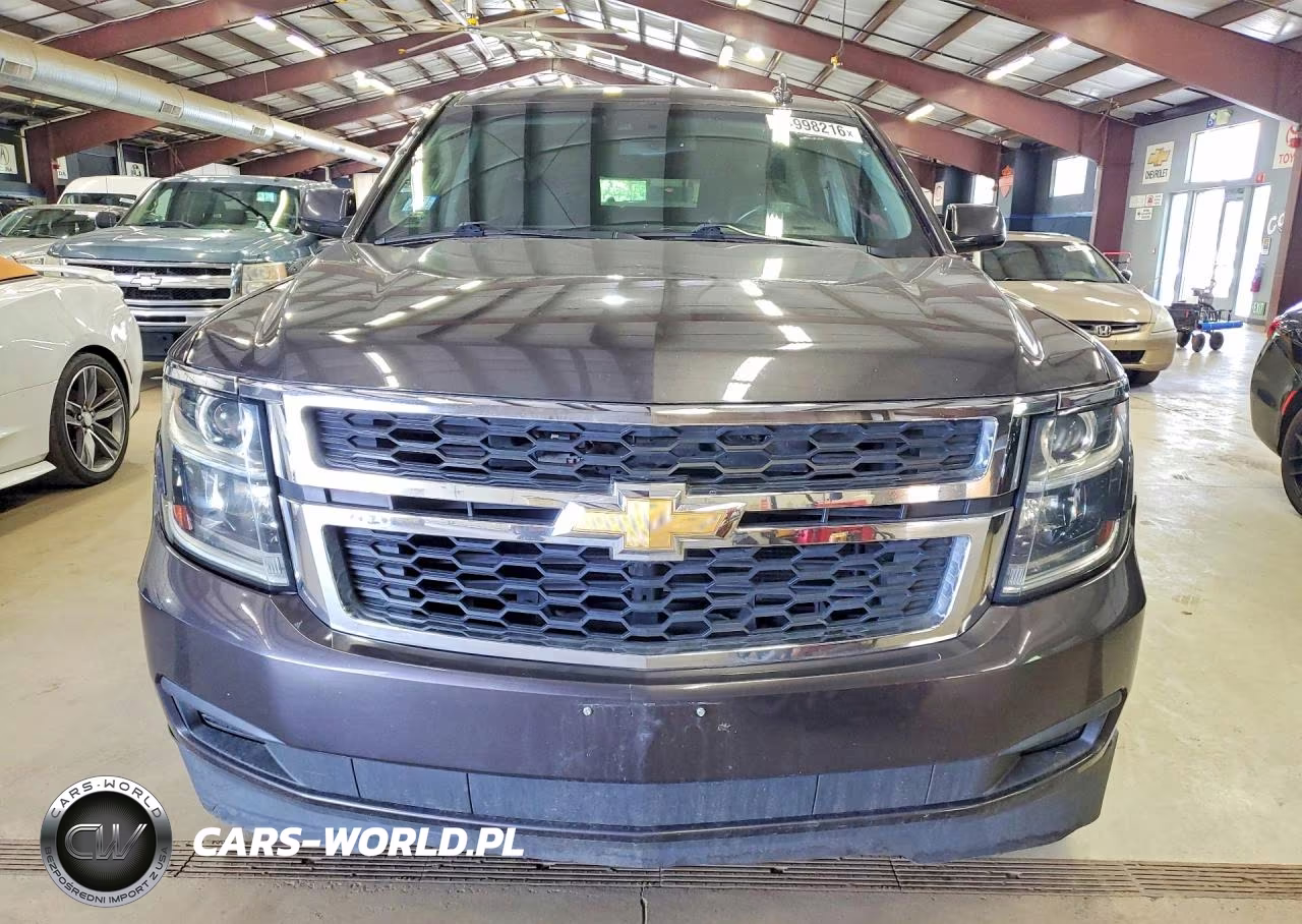 2018 Chevrolet Suburban C1500 Lt VIN:1GNSCHKC3JR315398 - 5