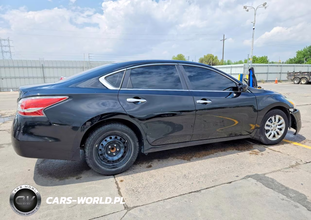 2015 Nissan Altima 2.5 S VIN:1N4AL3AP6FN389916 - 3