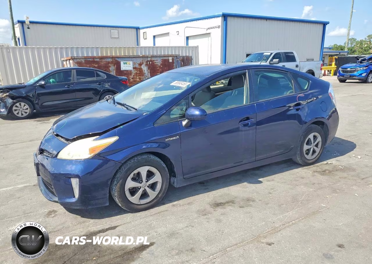 2013 Toyota Prius Two – zdjęcie 1 z 12