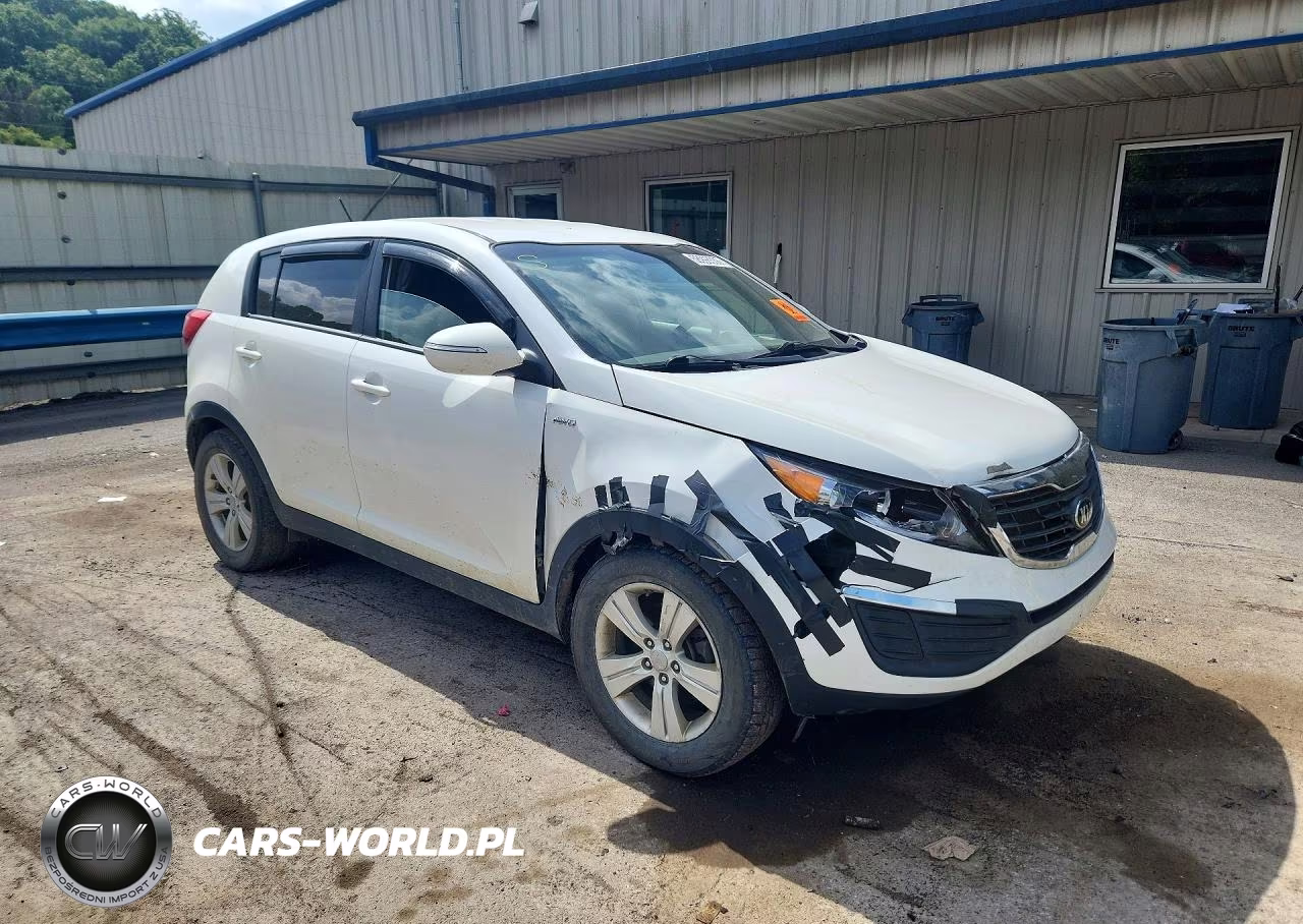 2013 Kia Sportage Lx VIN:KNDPBCA23D7380815 - 4