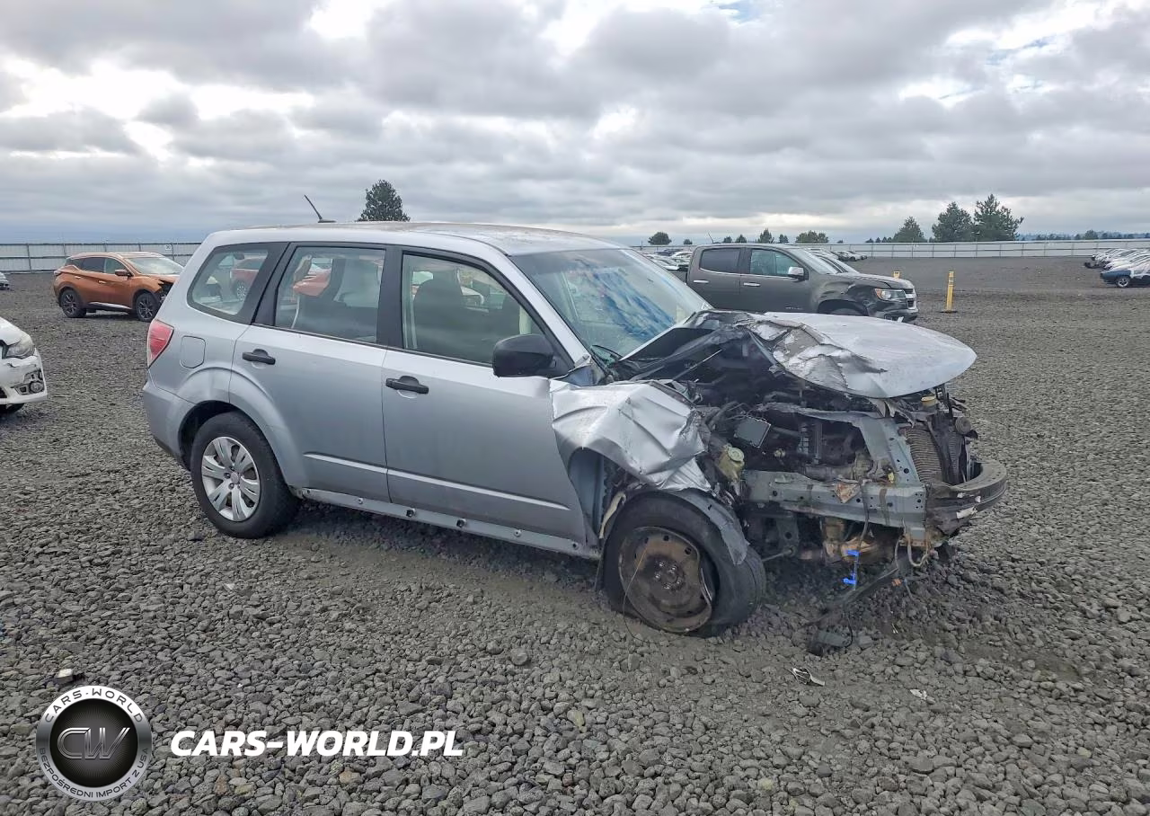 2013 Subaru Forester 2.5X VIN:JF2SHBAC1DH445801 - 4