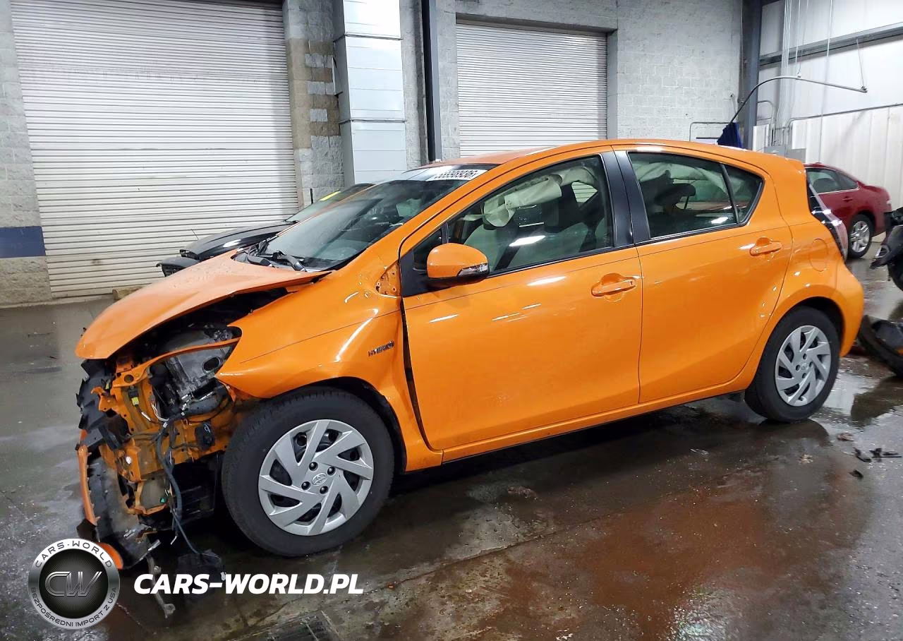 2015 Toyota Prius C One