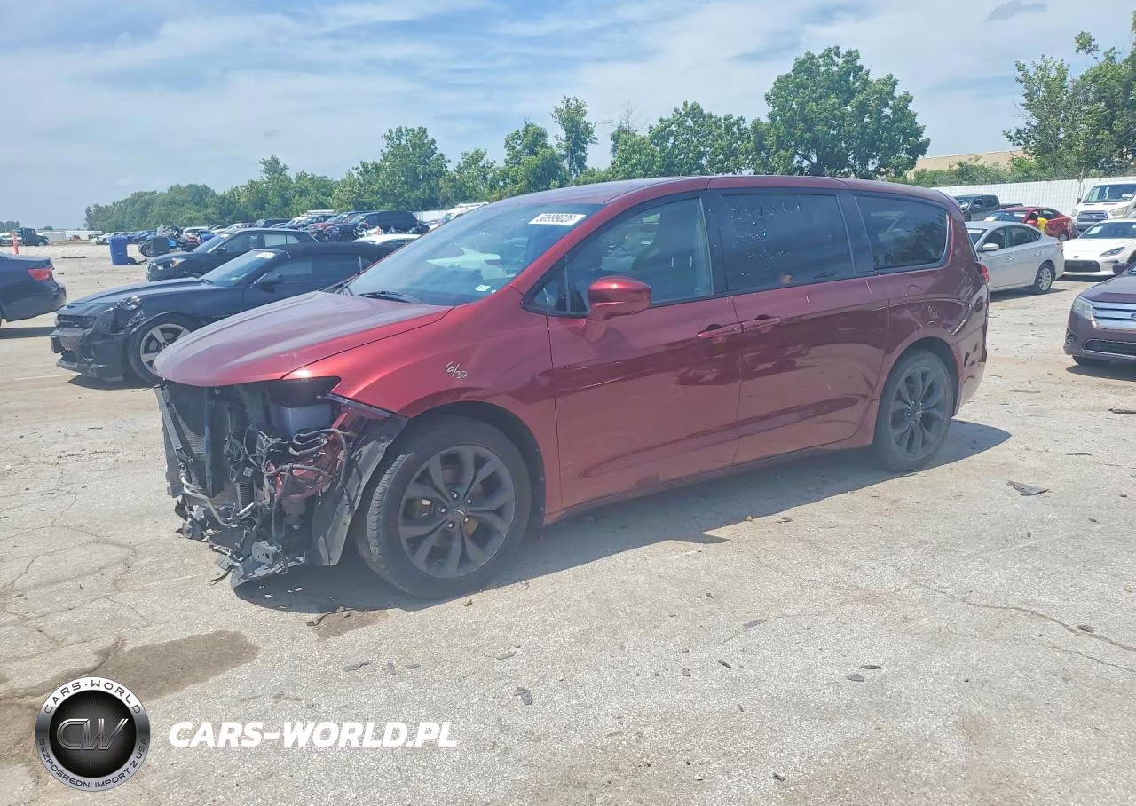 2019 Chrysler Pacifica Touring Plus