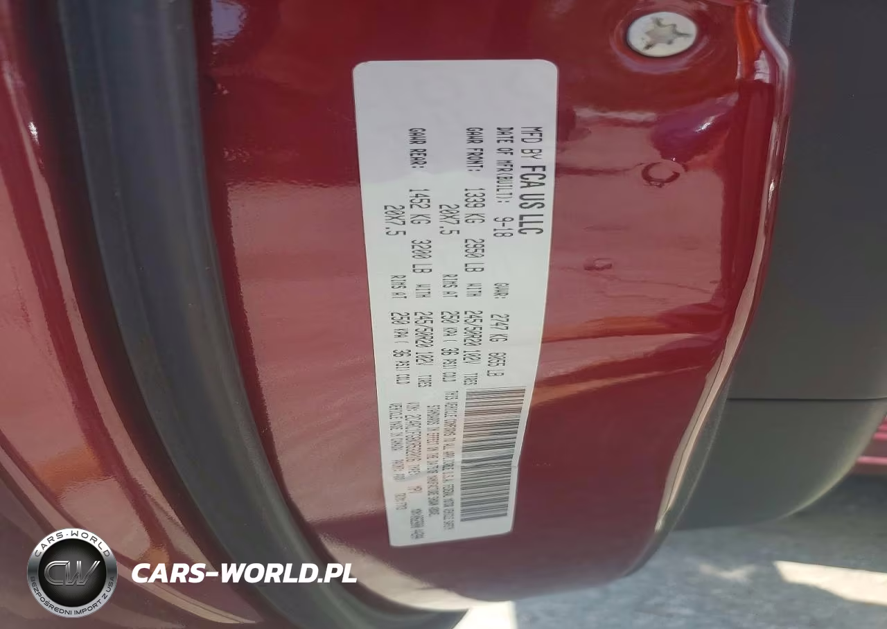 2019 Chrysler Pacifica Touring Plus VIN:2C4RC1FG8KR532016 - 13