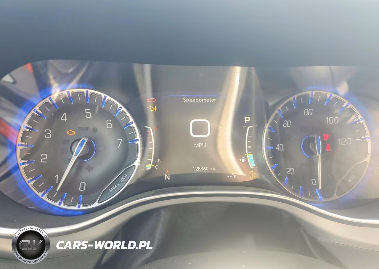 2019 Chrysler Pacifica Touring Plus VIN:2C4RC1FG8KR532016 - 9