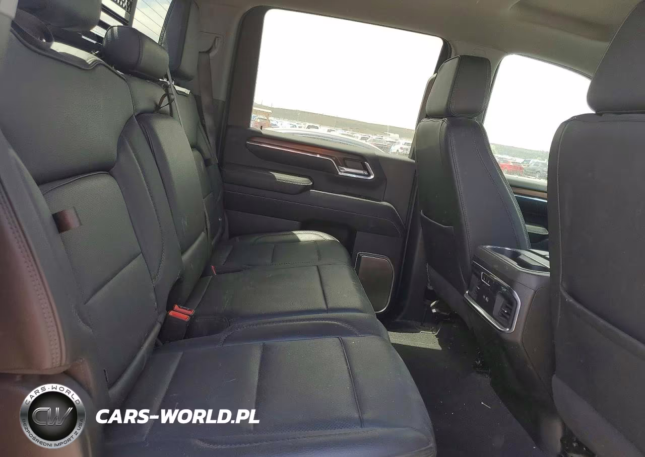 2024 GMC Sierra K3500 Denali VIN:1GT49WEY1RF391470 - 10
