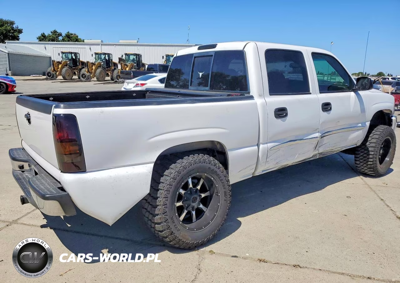 2006 GMC New Sierra C1500 VIN:2GTEC13Z061314824 - 3