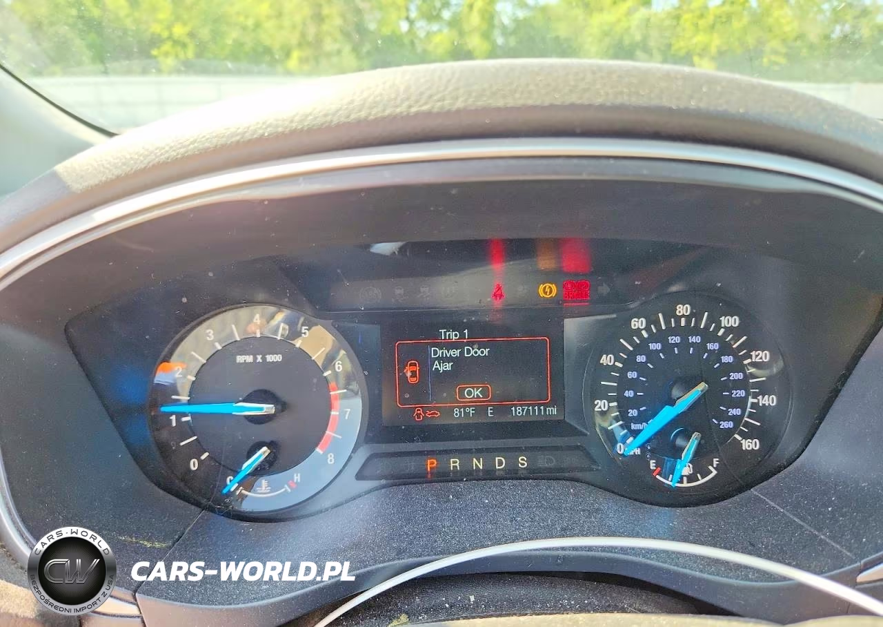 2015 Ford Fusion Se VIN:1FA6P0H71F5109897 - 9
