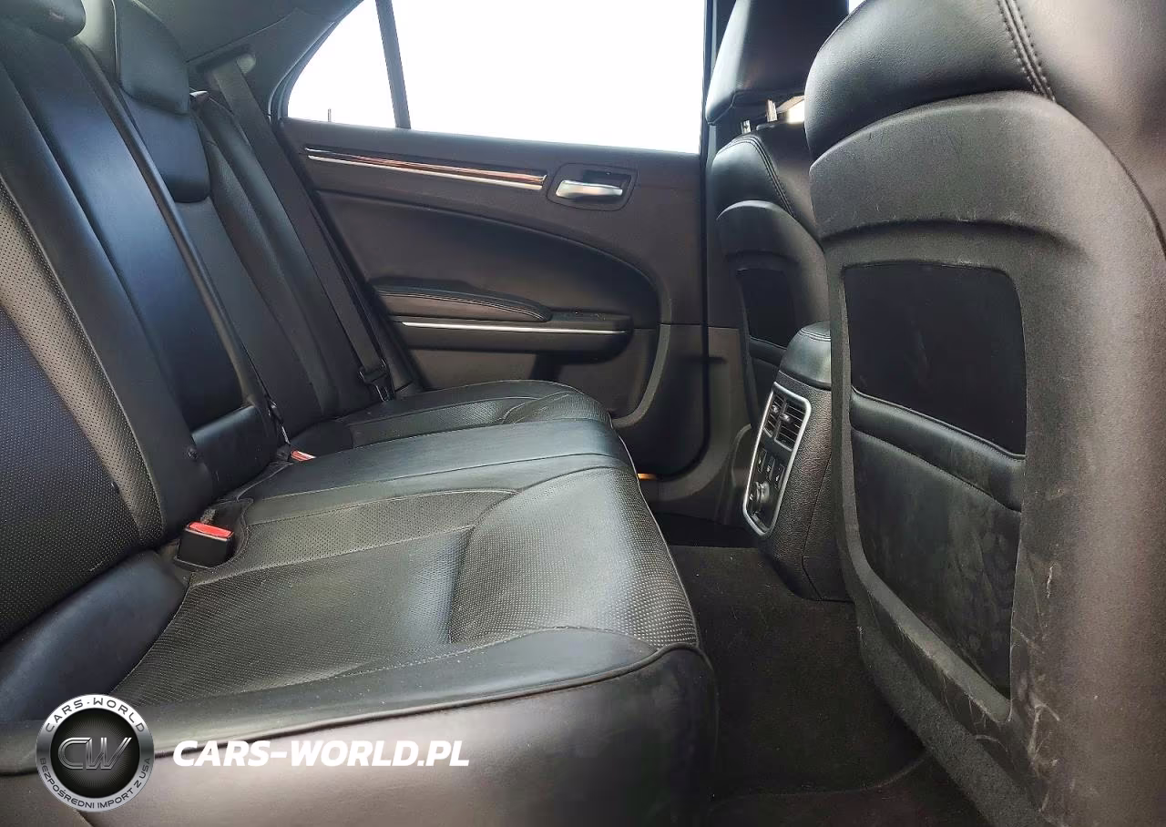 2014 Chrysler 300C VIN:2C3CCAKG5EH376866 - 10
