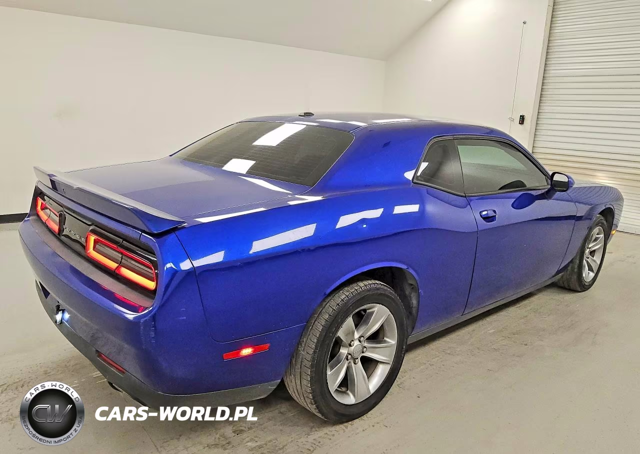 2018 Dodge Challenger Sxt VIN:2C3CDZAG6JH199591 - 3