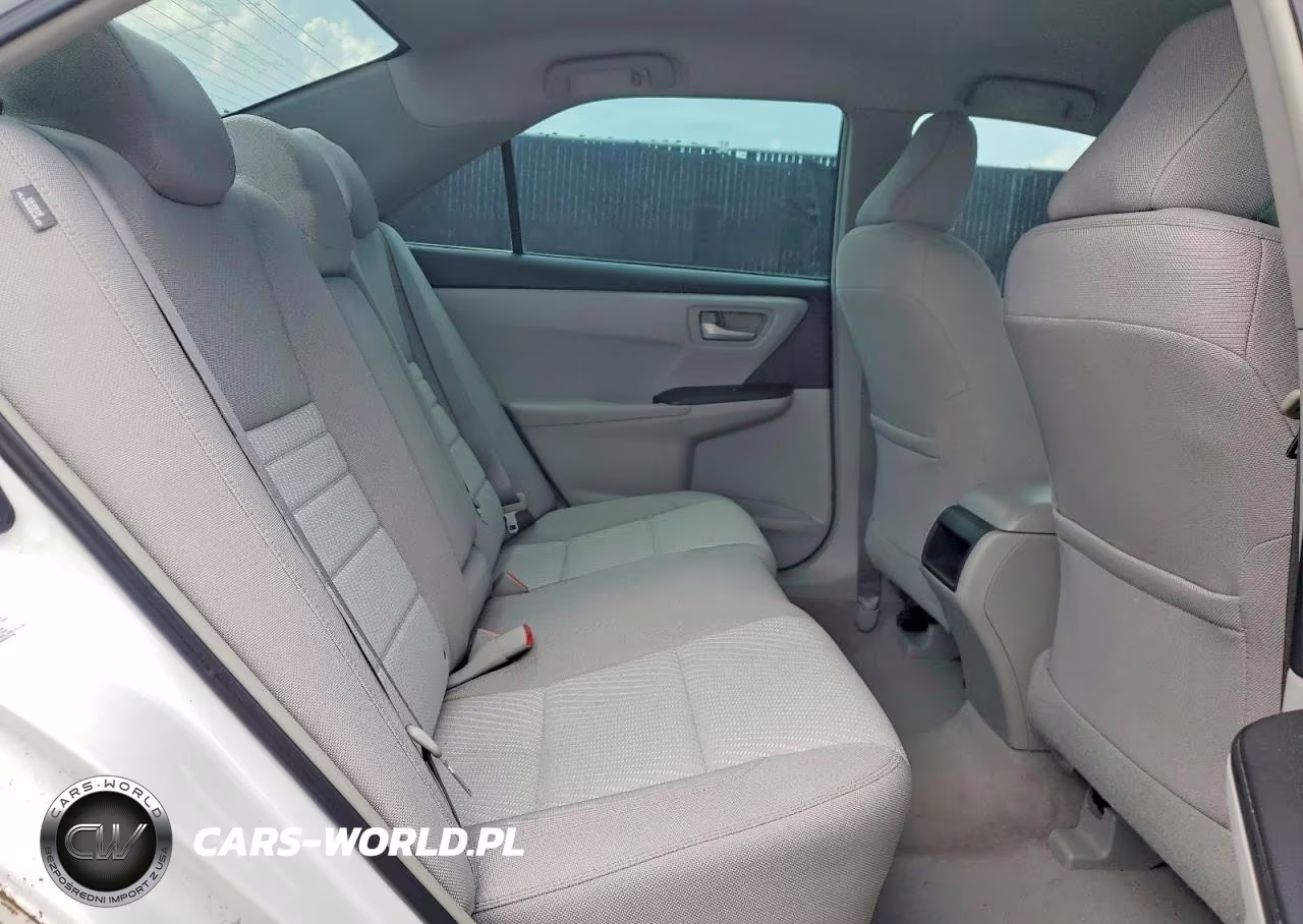 2015 Toyota Camry Le VIN:4T1BF1FK9FU008858 - 10