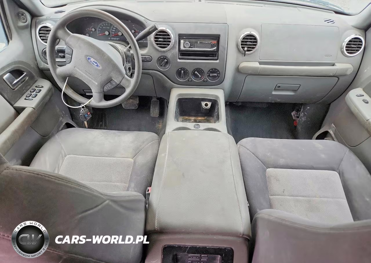 2004 Ford Expedition Xlt VIN:1FMPU16L94LA62216 - 8