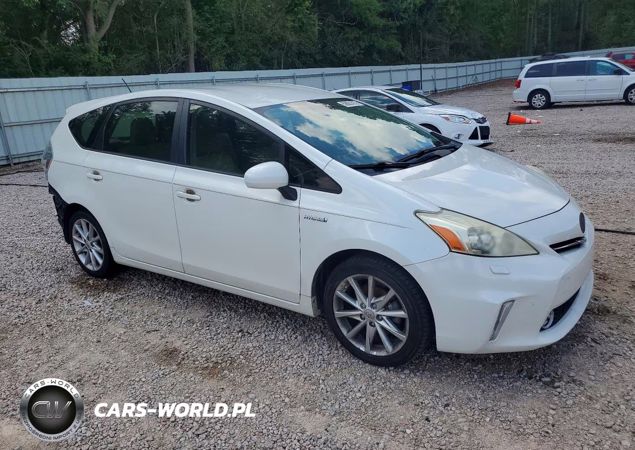 2013 Toyota Prius V VIN:JTDZN3EU2D3218788 - 4