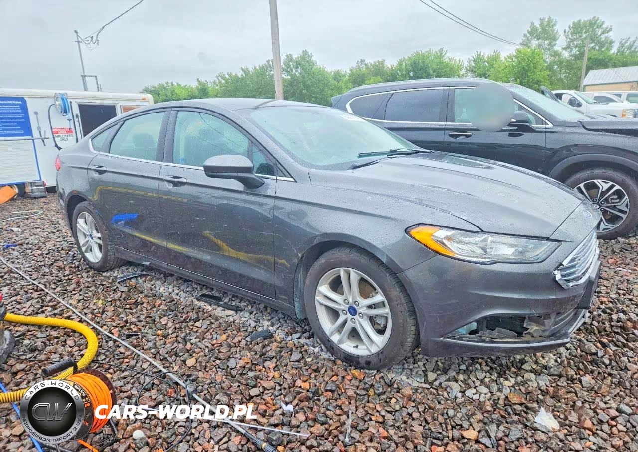 2018 Ford Fusion VIN:3FA6P0HDXJR217818 - 4