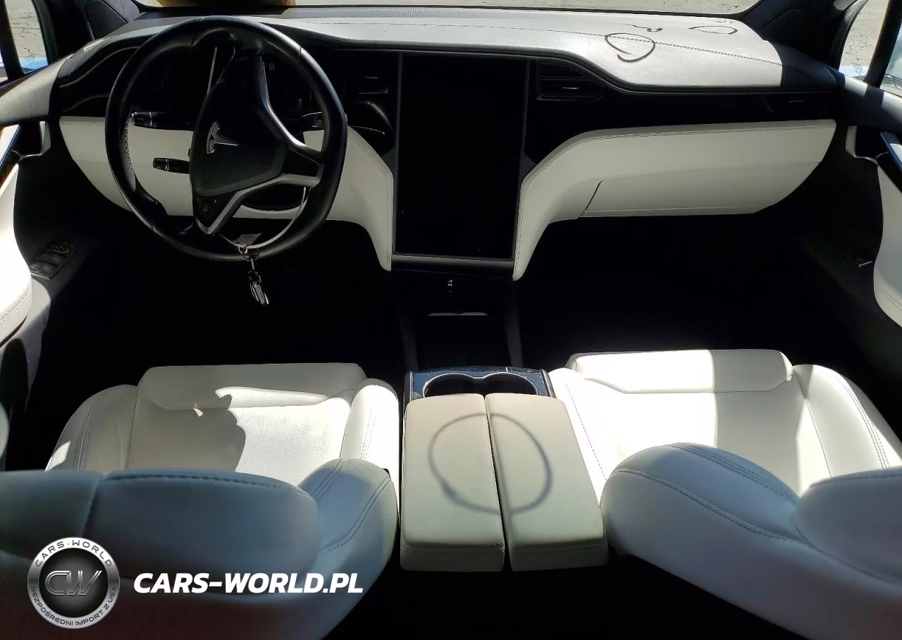 2018 Tesla Model X VIN:5YJXCAE21JF106367 - 8