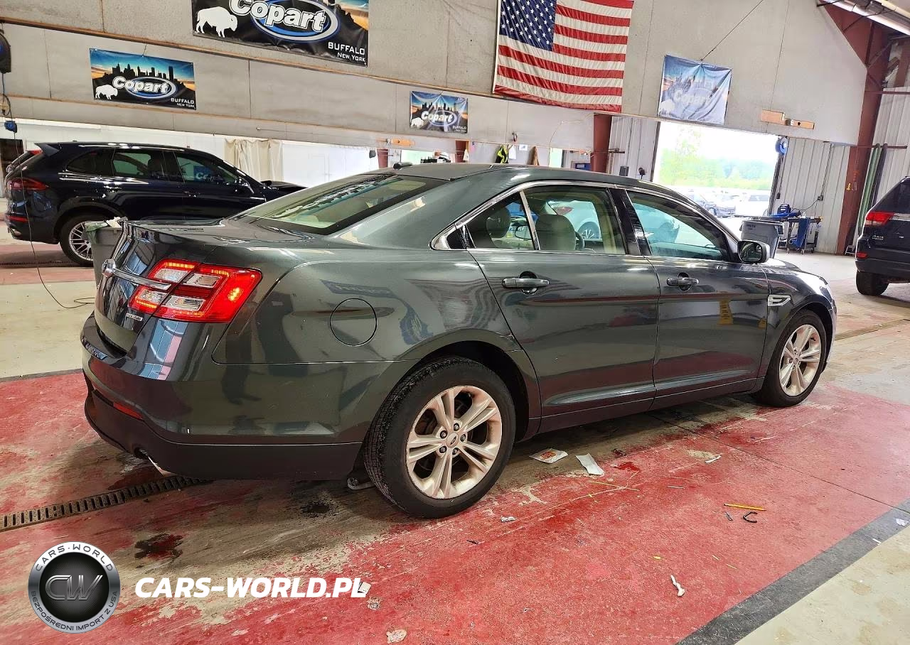2016 Ford Taurus Se VIN:1FAHP2D85GG104016 - 3