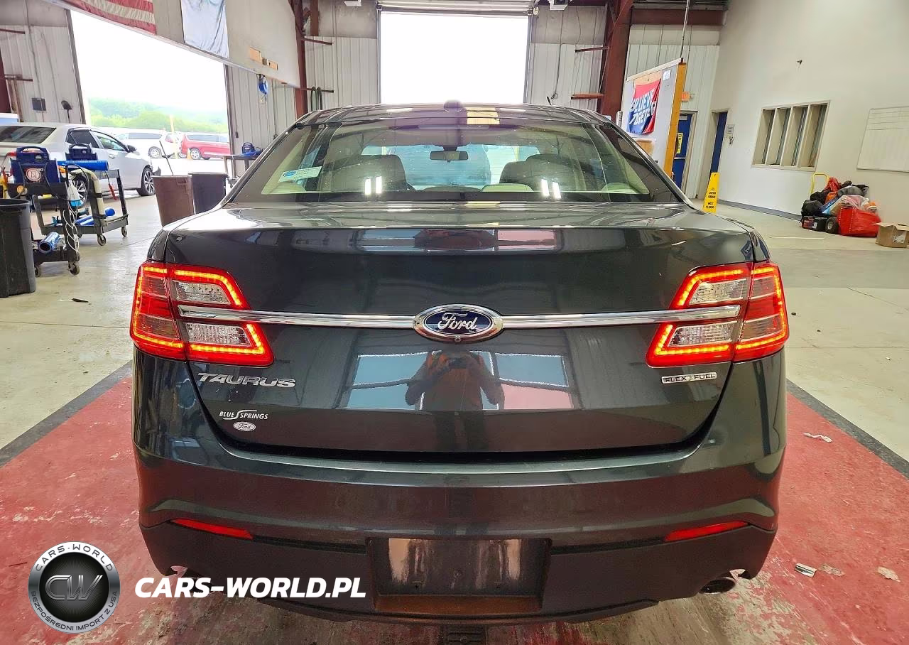 2016 Ford Taurus Se VIN:1FAHP2D85GG104016 - 6