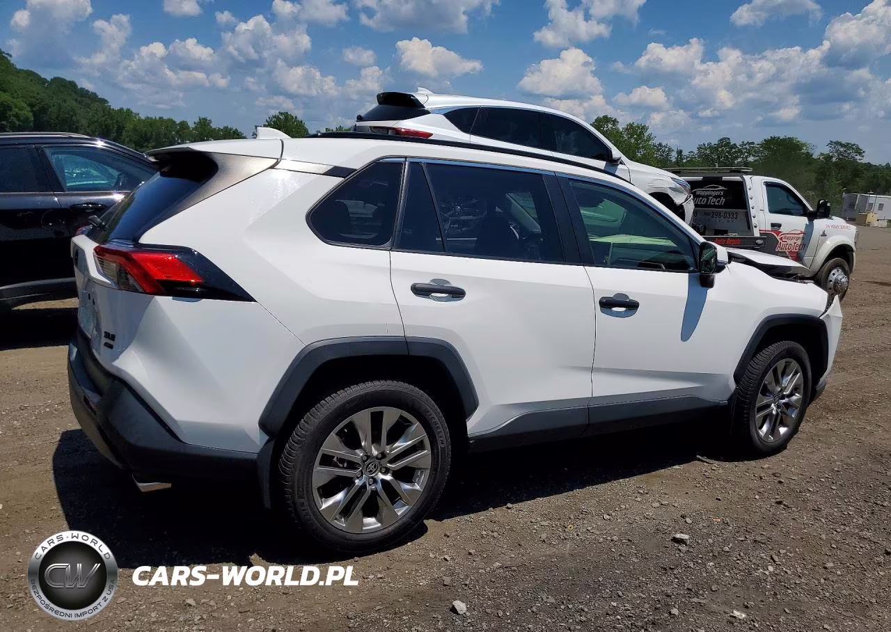 2020 Toyota Rav4 Xle Premium VIN:JTMA1RFV0LD525839 - 3