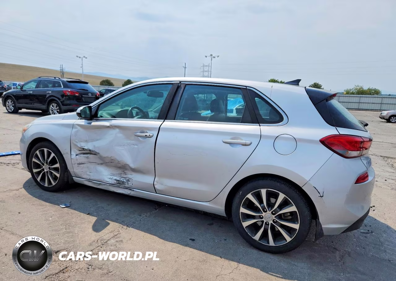 2018 Hyundai Elantra Gt Base VIN:KMHH35LE3JU015905 - 2