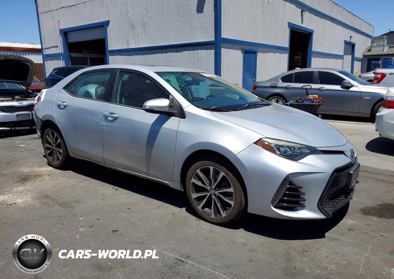 2017 Toyota Corolla Se VIN:5YFBURHE7HP674942 - 4